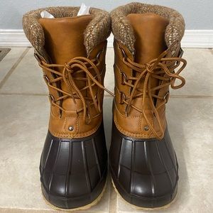 Torrid Duck Boots. Wide calf. Size 8.5